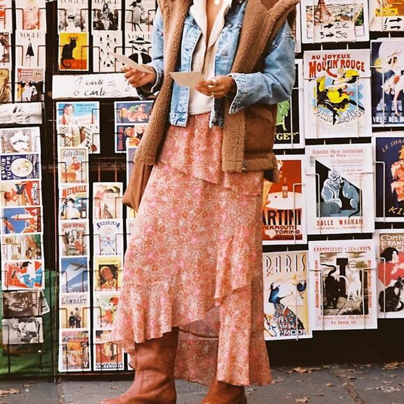 Free People Dresses & Skirts - Free People Asymmetrical Skirt in Pink Floral